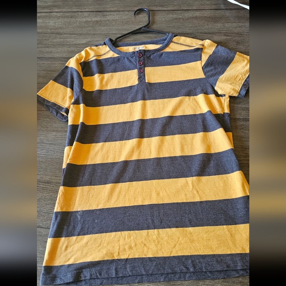 Carbon Yellow and Gray Striped Men's Tee